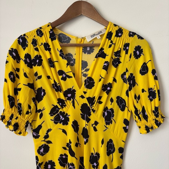 Diane Von Furstenberg Jemma Shirred Sleeve Dress 0 Yellow Floral Print - Picture 3 of 8